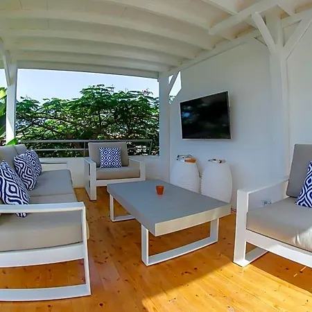 Boutique Tenerife 아데제