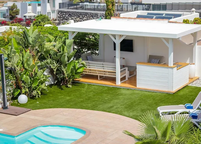 Boutique Tenerife 아데제